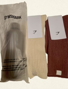 Gymshark Bundle | Water Bottle + Socks | Gym Essentials | New